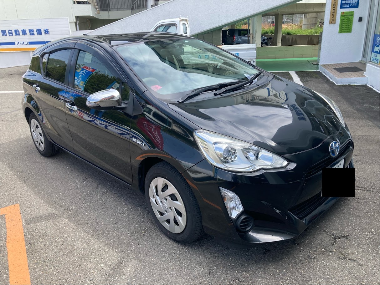 中古車　アクア　納車いたしました