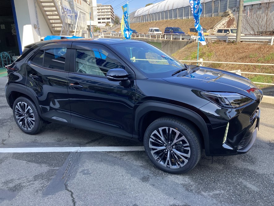 新車　トヨタ　ヤリスクロス　納車いたしました